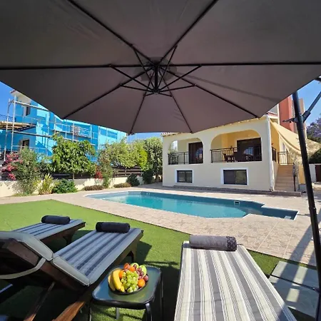 Marinea 2 Feriehus Paphos