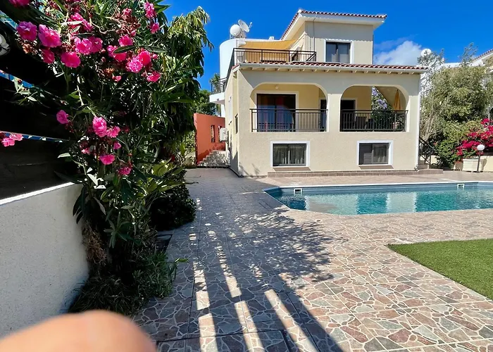 Marinea 2 Semesterbostad Paphos